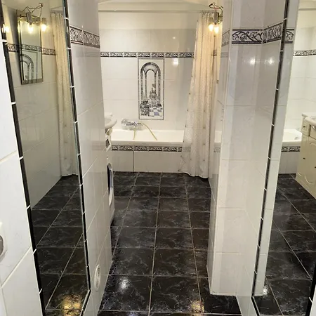 Beau 2 Pieces 55m2 10 Min A Pied Du Centre De * Cannes